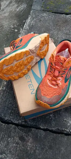 Sepatu Trail Running