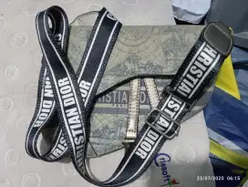 Tas selempang Cristian dior