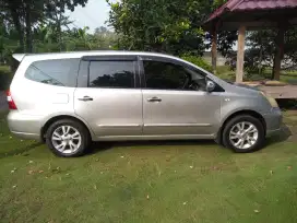 Grand Livina 2011 abu2 mtlik