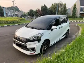 Dijual sienta G manual 2016 terawat
