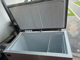 freezer box midea