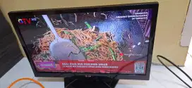 Di jual tv merk LG 22 inch komplit STB