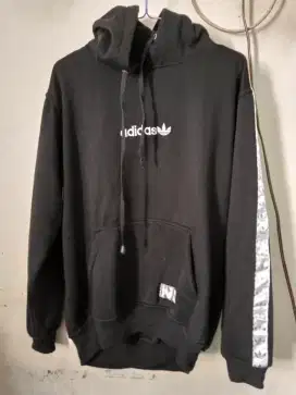 Sweeter Adidas Hitam