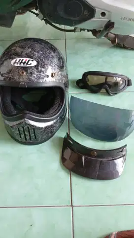 Helm cakil KHC masih baru