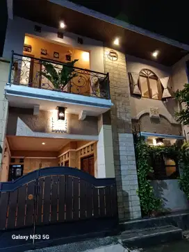 Rumah Mampang Indah, 2 Lantai, Fully Furnish, Depok