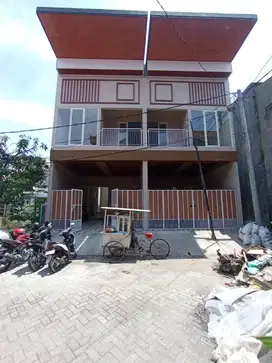 Dijual rumah baru 2 lantai Babatan pilang surabaya
