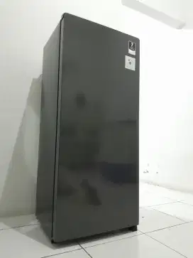 Kulkas Aqua 1 Pintu 180 Liter