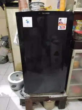 Dijual kulkas Sanken 1 pintu