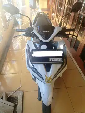 VARIO 125 2018 ANTI SEGITIGA