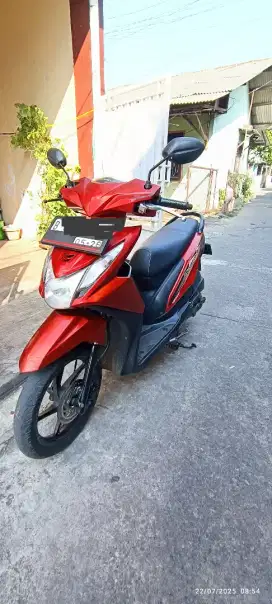 Beat 2013 Merah