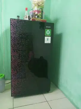 Kulkas sharp 1 pintu