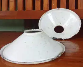 cap lampu enamel