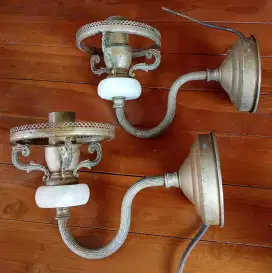 lampu dinding kuningan