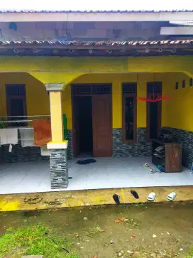 Di sewakan rumah kampung
