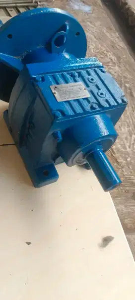 Helical Gearbox ratio 10