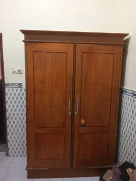 LEMARI KAYU JATI