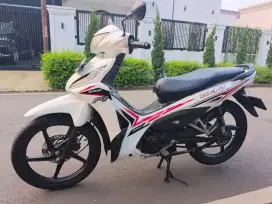 DIJUAL MOTOR HONDA REVO FI TAHUN 2017