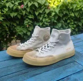 Sepatu cowok/cewek
Converse 70s Marquis High Vintage ( 100% ORIGINAL )