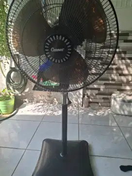 Kipas Cosmos Stand Fan