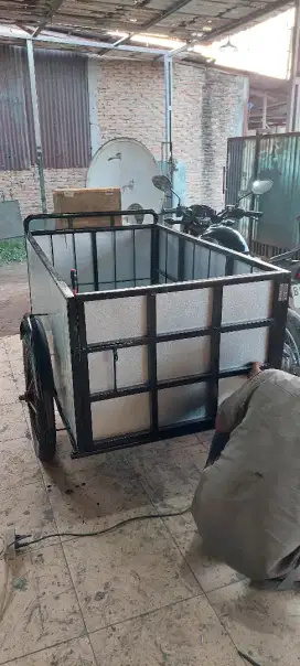 Spesialis buat tempahan becak box barang