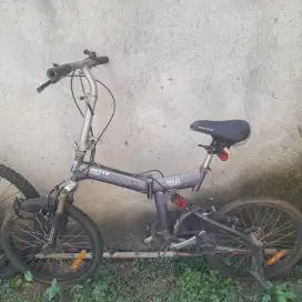 Sepeda + Helm TERMURAH] Sepeda Wimcycle dan Helm Thrill