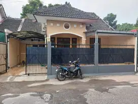 Rumah di ringroad barat dekat kampus unisa