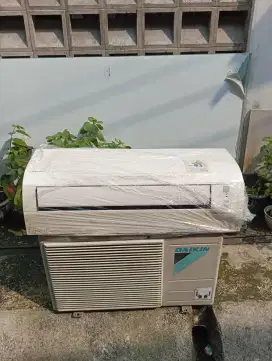 AC DAIKIN THAILAND PLUS PEMASANGAN R32