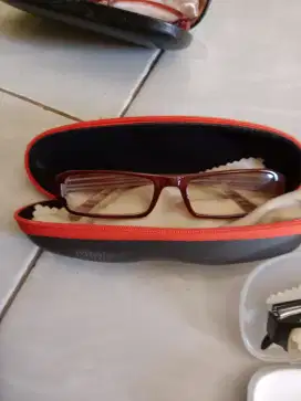 Jual kacamata baca asli dan kacamata Fred vintage gold original asli