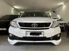 TOYOTA FORTUNER 2.7 G TRD MATIC BENSIN 2015 PUTIH