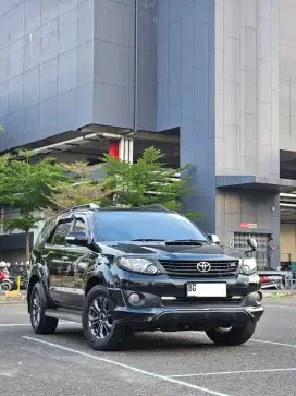 Fortuner TRD VNT MT 2015