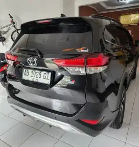 Rush GR sport matic 2023(like new)