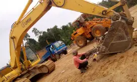 TUKANG LAS DAN BANGUNAN