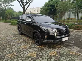 Toyota Inova Venturer Diesel 2.4/At  th 2022