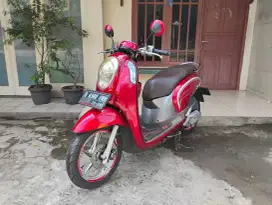 Honda scoopy 2016