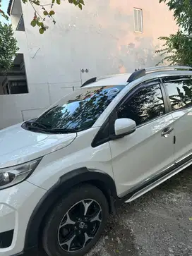 HONDA BRV 1.5 PRESTIGE CVT Tahun 2016 Putih Mulusss