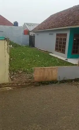 Tanah 106mtr Masuk mobil Jalan Besar
