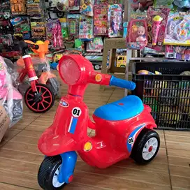mainan anak vespa naik