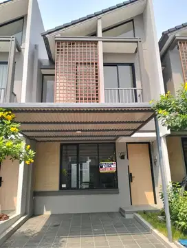dijual cepat rumah di lumihouse legenda wisata cibubur  siap huni