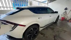 DIJUAL CEPAT! KIA EV6 GT LINE 2022 Full Spec Harga Terbaik!