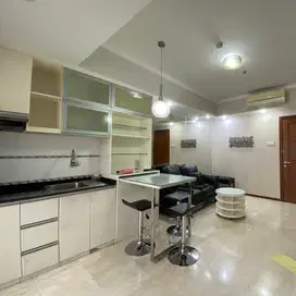 Disewakan furnish view ok tipe 2br apt royal mediterania garden res
