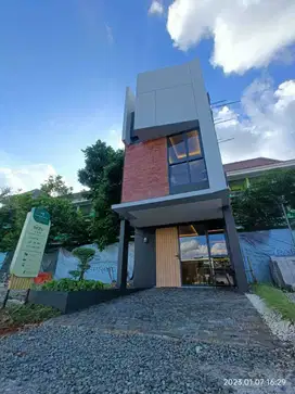 Dijual Rumah Japanese Tropical Type Hiro Park Spring, Kelapa Gading