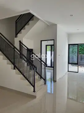 Rumah Nirwana Executive Baru Minimalis ROW Lebar