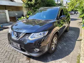 NISSAN XTRAIL 2.5 MATIC THUN 2015 KILOMTER 60 RIBU ASLI TANGAN PERTAMA