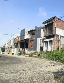 Rukos belakang UMM 2 lantai