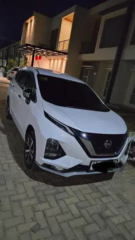 Nissan livina VL