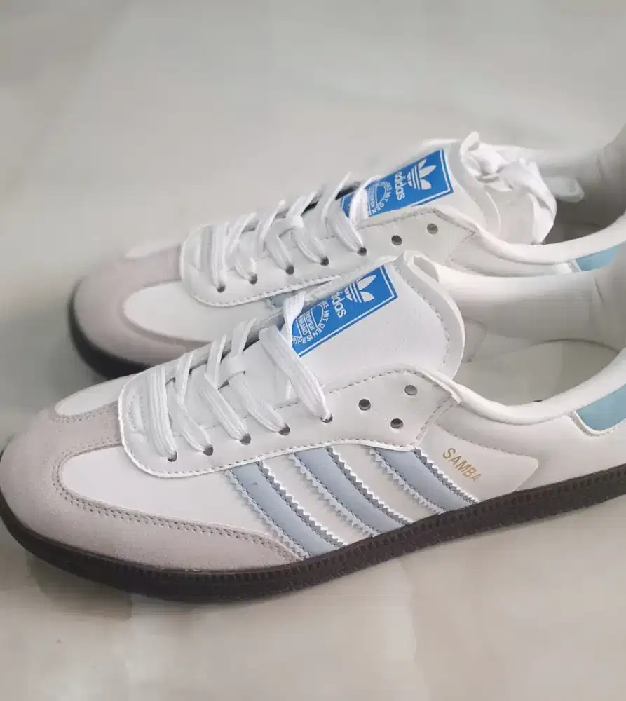 Sepatu Adidas Samba OG White Blue