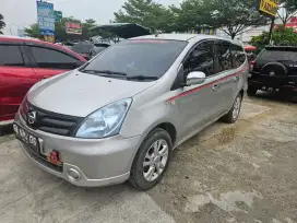 Nissan livina Sv 2012