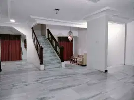 Rumah Luas dan Besar Cocok Untuk Usaha Di Turangga Buahbatu Bandung