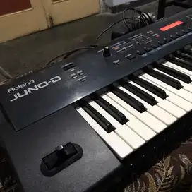 Roland Juno D + hardcase
