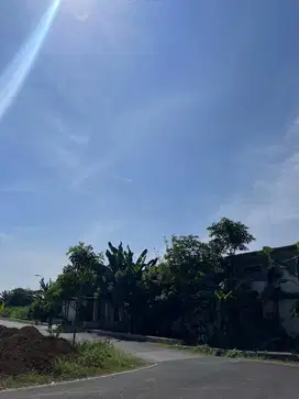 Jual rumah perempatan jalan Full bangunan 2 lantai